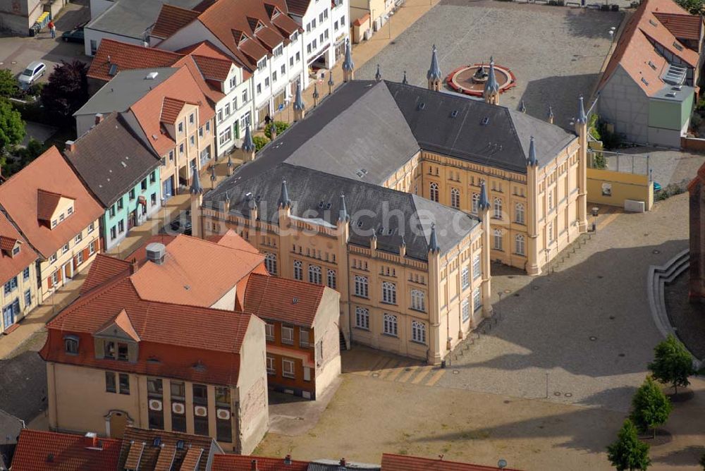 Bützow aus der Vogelperspektive: Kirchenplatz der Stiftskirche St. Maria, Johannes und Elisabeth