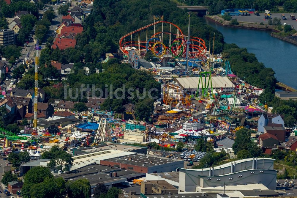 Luftbild Herne - Kirmes - und Rummel- Veranstaltungsgelände beim Volksfest Cranger Kirmes in Herne im Bundesland Nordrhein-Westfalen