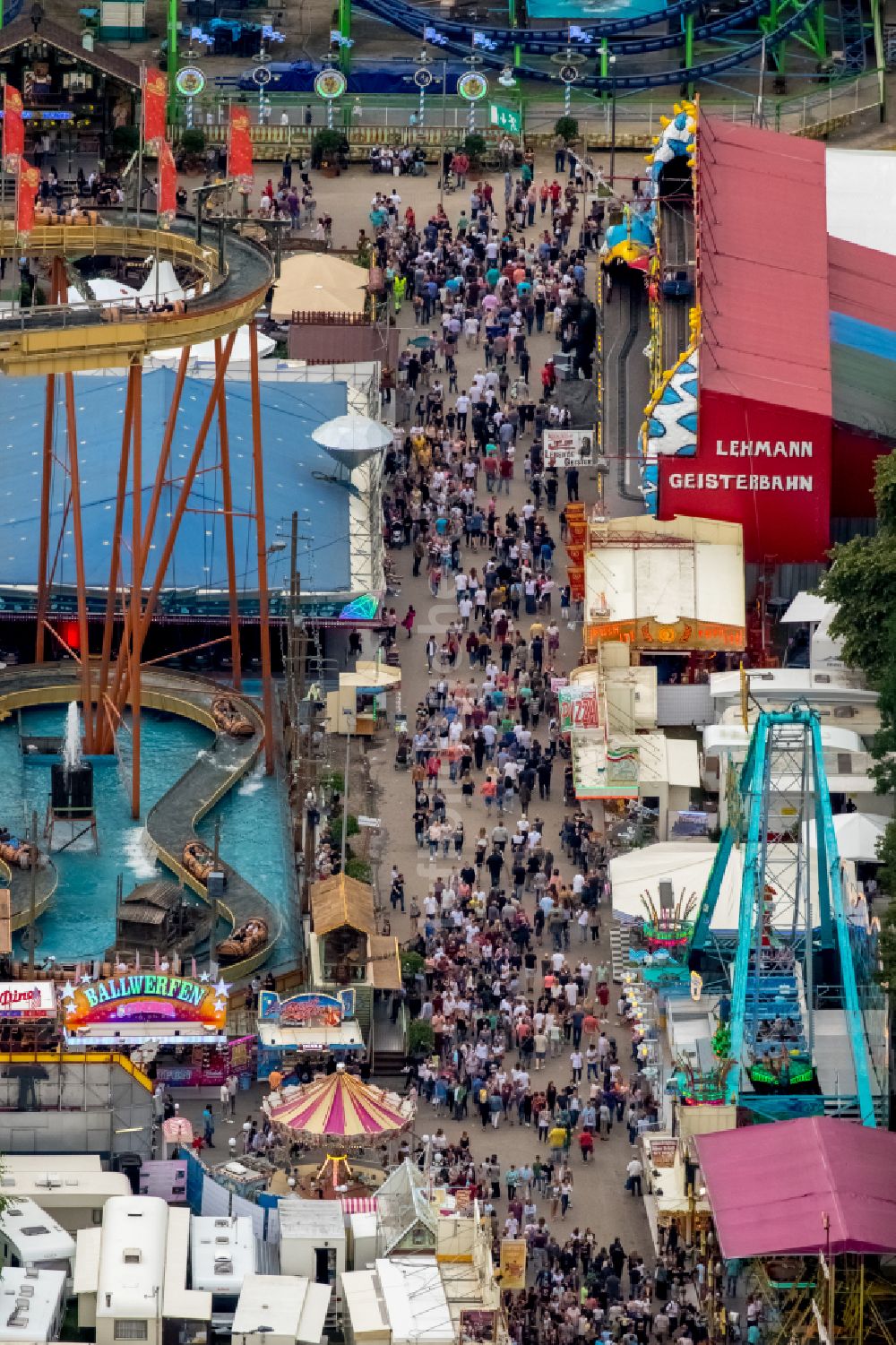 Luftbild Herne - Kirmes - und Rummel- Veranstaltungsgelände beim Volksfest Cranger Kirmes in Herne im Bundesland Nordrhein-Westfalen