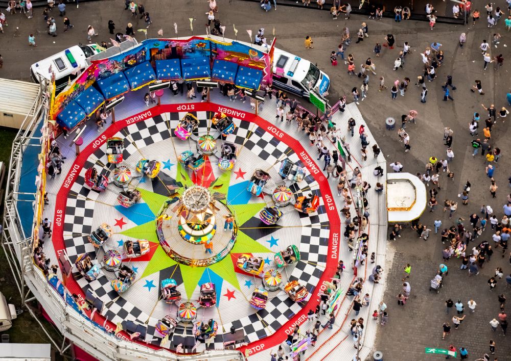 Luftbild Herne - Kirmes - und Rummel- Veranstaltungsgelände beim Volksfest Cranger Kirmes in Herne im Bundesland Nordrhein-Westfalen