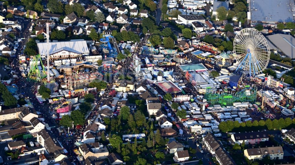 Luftaufnahme Bonn - Kirmes - und Rummel- Veranstaltungsgelände beim Volksfest auf dem Markt im Ortsteil Pützchen-Bechlinghoven in Bonn im Bundesland Nordrhein-Westfalen, Deutschland