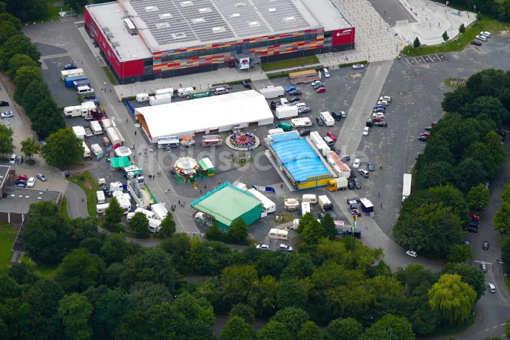 Luftbild Göttingen - Kirmes - und Rummel- Veranstaltungsgelände beim Volksfest Schützenfest in Göttingen im Bundesland Niedersachsen, Deutschland