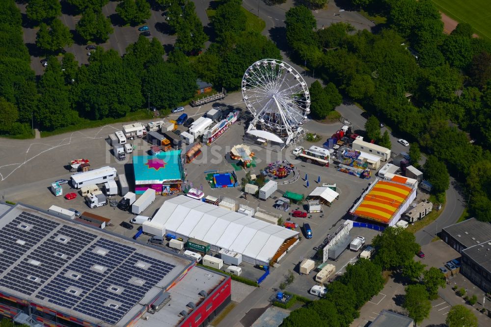 Göttingen von oben - Kirmes - und Rummel- Veranstaltungsgelände beim Volksfest Schützenfest in Göttingen im Bundesland Niedersachsen, Deutschland