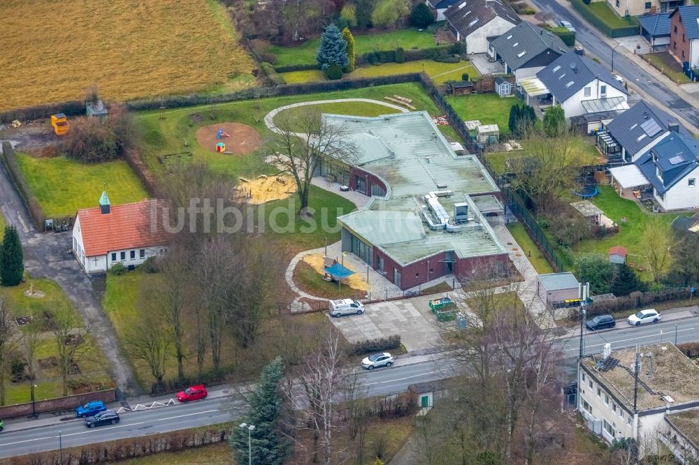 Opherdicke von oben - KITA- Kindergarten in Opherdicke im Bundesland Nordrhein-Westfalen, Deutschland