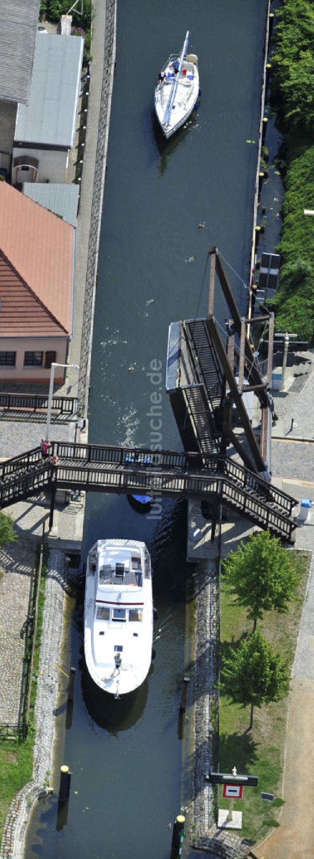 Storkow aus der Vogelperspektive: Klappbrücke am Storkower Kanal