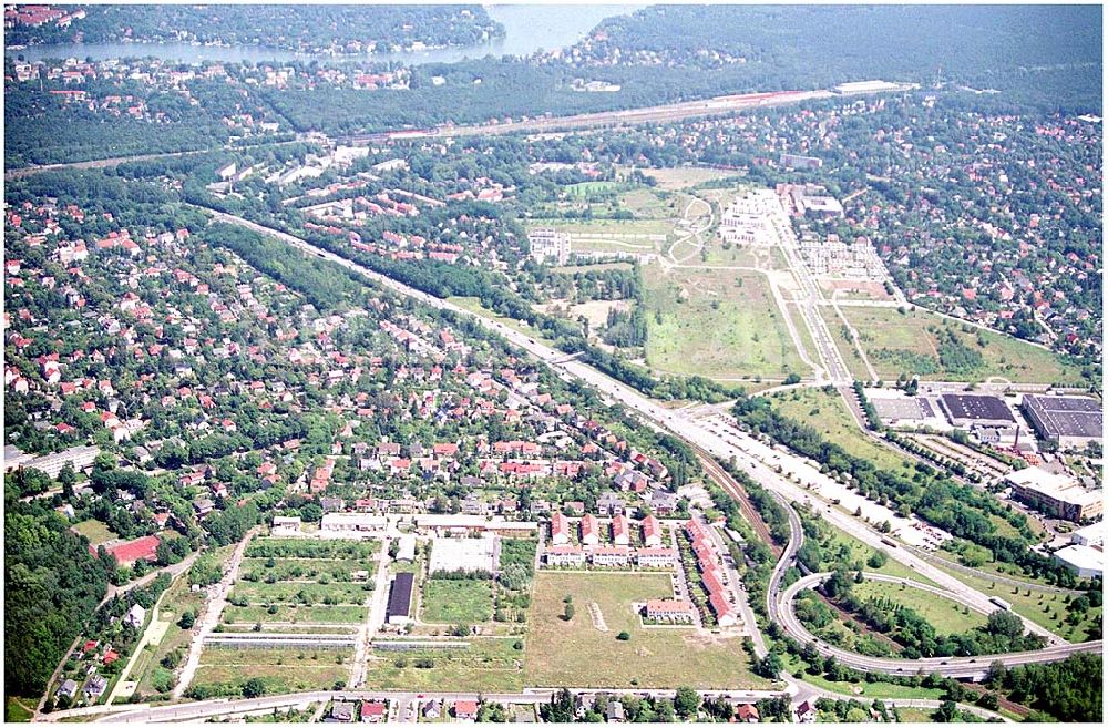 Berlin Altglienicke aus der Vogelperspektive: Kleetausiedlung Berlin Altglienicke