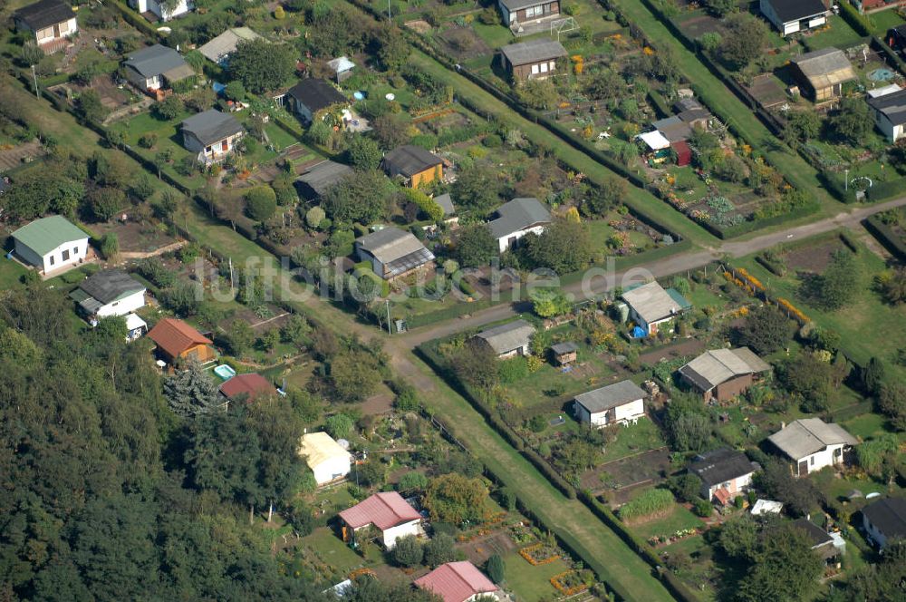 Berlin von oben - Kleingarten-Siedlung Karow-Nord in Berlin