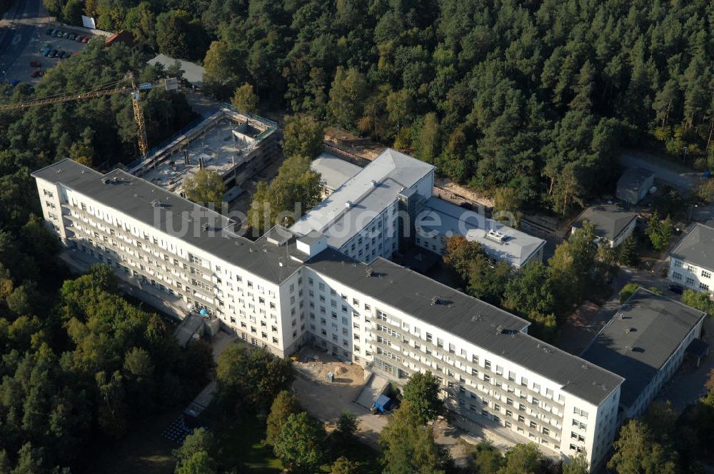 Hennigsdorf aus der Vogelperspektive: Klinik Hennigsdorf mit Erweiterungsbaustelle