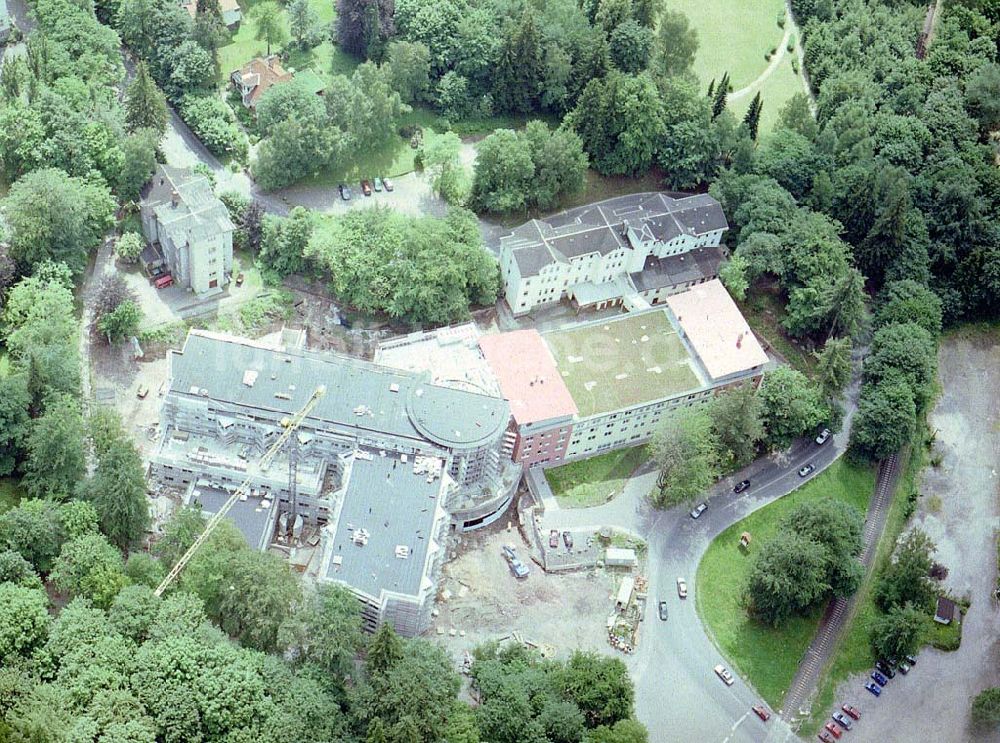 Luftaufnahme Friedrichroda / Thür. - Klinikerweiterungsbau in Friedrichroda / Thür.