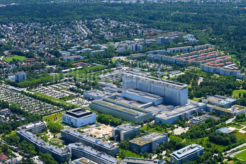 München Von Oben Klinikgelände Des Krankenhauses Lmu Klinikum Der Universität München In 