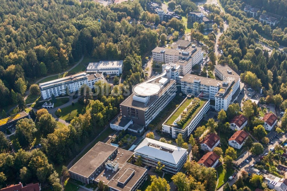 Luftbild Karlsbad - Klinikgelände des Krankenhauses SRH ...