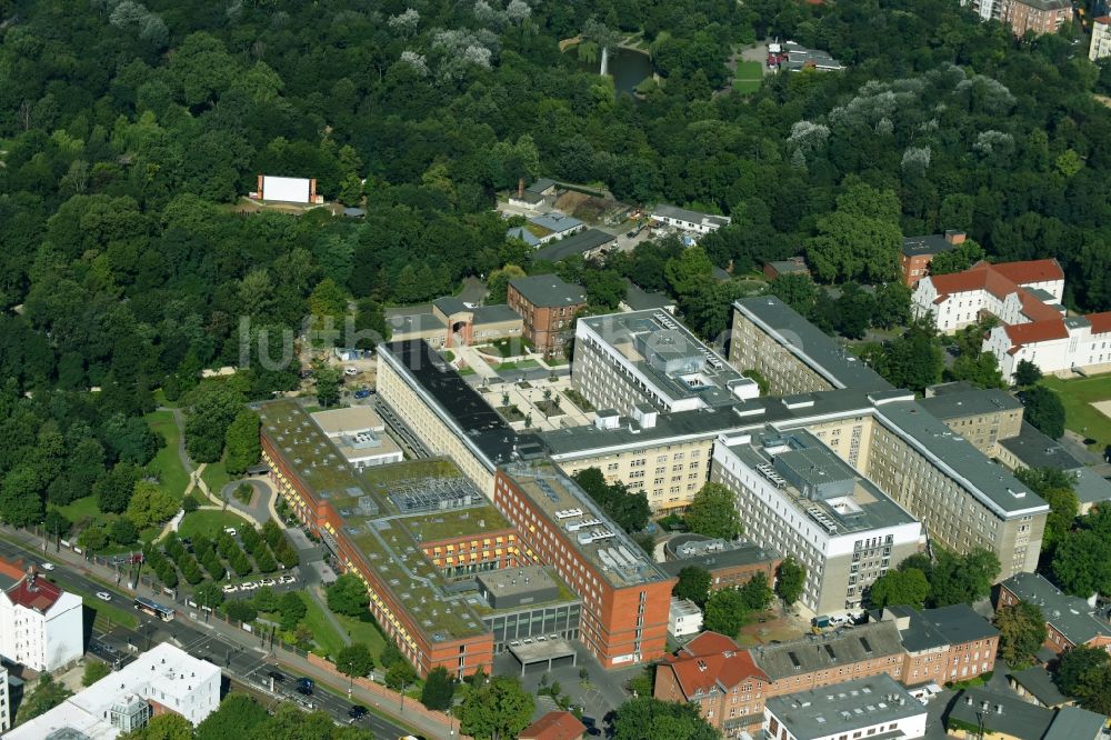 Berlin von oben  Klinikgelände des Krankenhauses Vivantes Klinikum im