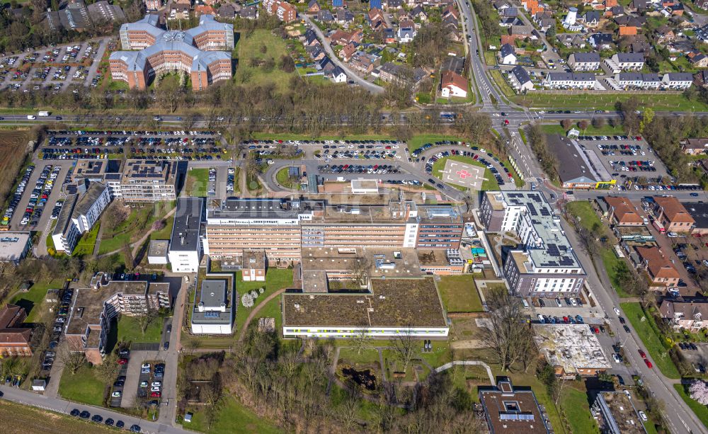 Luftbild Wesel - Klinikgelände Evangelisches Krankenhaus Wesel GmbH am Aaper Weg in Wesel im Bundesland Nordrhein-Westfalen, Deutschland