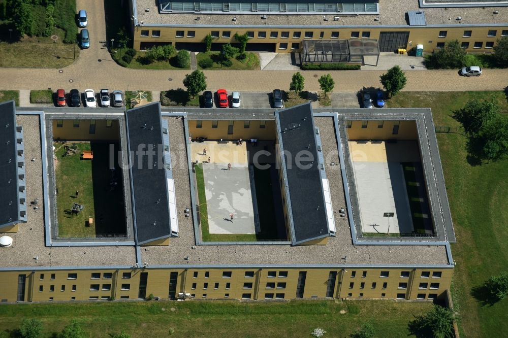 Luftbild Bernburg (Saale) - Klinikgelände des Fachklinikums Bernburg in Bernburg (Saale) im Bundesland Sachsen-Anhalt