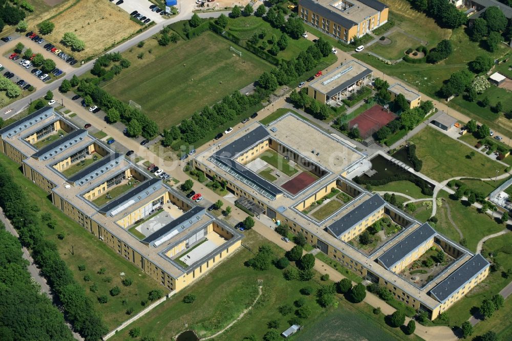 Bernburg (Saale) aus der Vogelperspektive: Klinikgelände des Fachklinikums Bernburg in Bernburg (Saale) im Bundesland Sachsen-Anhalt