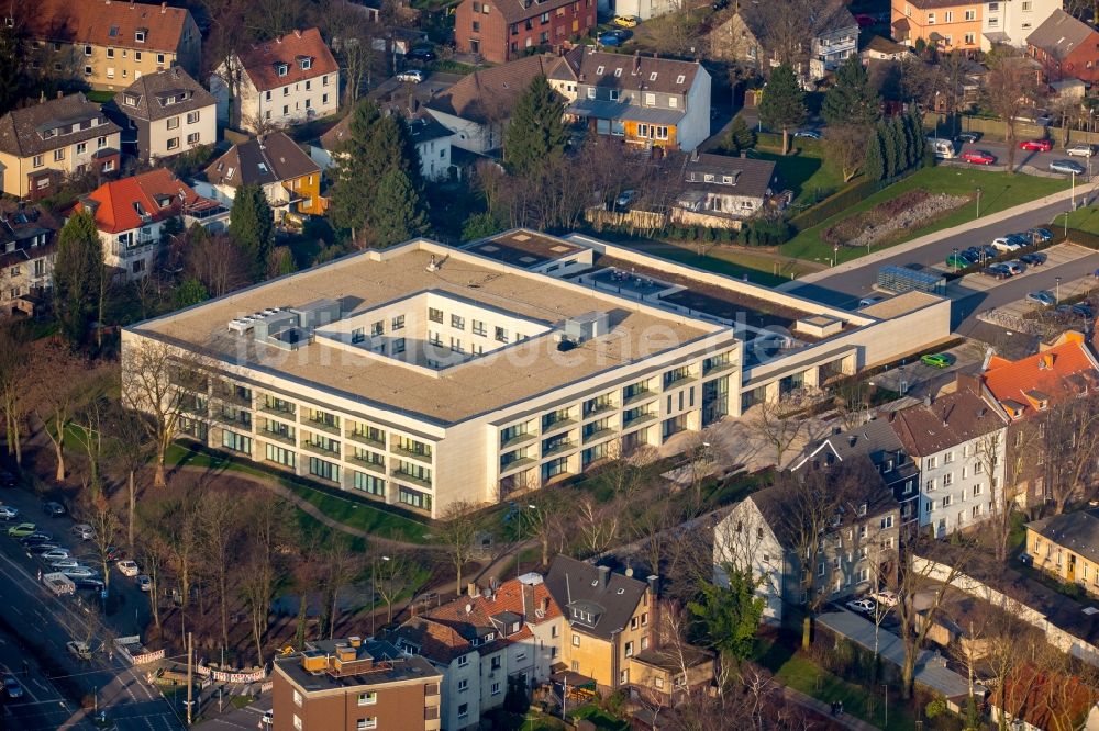 Luftaufnahme Herne - Klinikgelände des Fachkrankenhauses Neues Rheumazentrum Ruhrgebiet an der Claudiusstraße in Herne im Bundesland Nordrhein-Westfalen