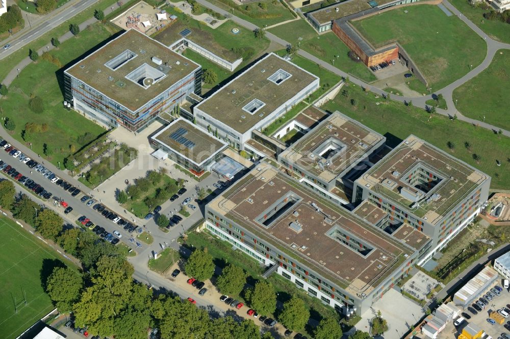 Luftaufnahme Heidelberg - Klinikgelände und Gebäude des Universitätsklinikum in Heidelberg im Bundesland Baden-Württemberg