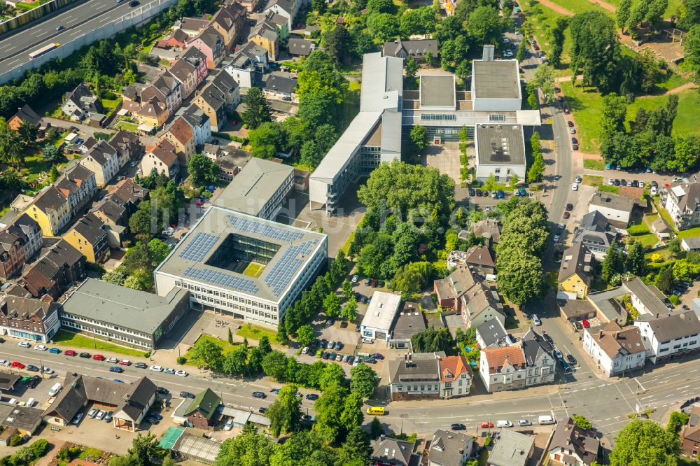 Luftaufnahme Bad Wünnenberg - Klinikgelände des Krankenhauses Aatalklinik Wünnenberg - Klinik für Neurologische Rehabilitation in Bad Wünnenberg im Bundesland Nordrhein-Westfalen, Deutschland