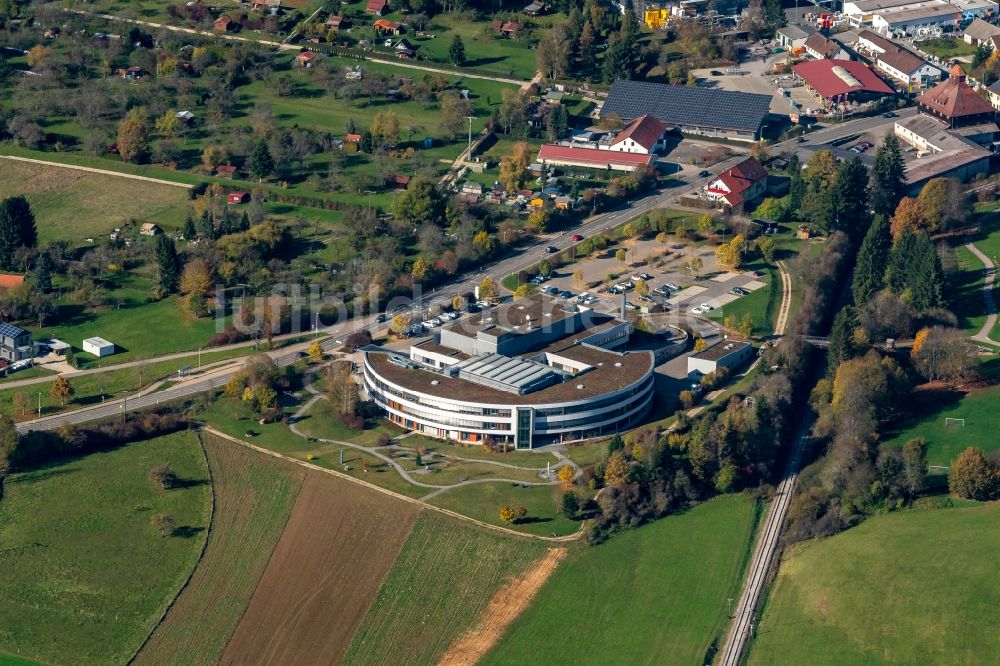 Luftbild Münsingen - Klinikgelände des Krankenhauses Albklinik in Münsingen im Bundesland Baden-Württemberg, Deutschland