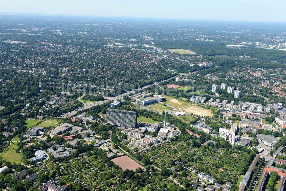 Luftaufnahme Hamburg - Klinikgelände des Krankenhauses Asklepios Klinik Altona und Stadtteilansicht des Westens von Hamburg