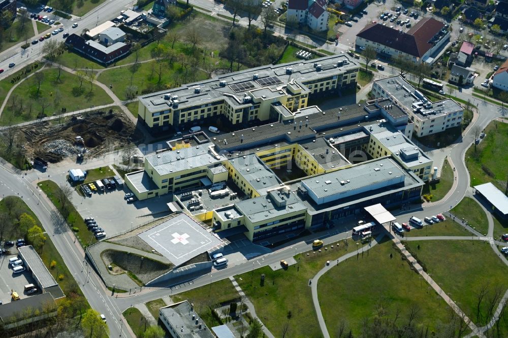 Luftbild Schwedt/Oder - Klinikgelände des Krankenhauses Asklepios Klinikum Uckermark GmbH in Schwedt/Oder im Bundesland Brandenburg, Deutschland