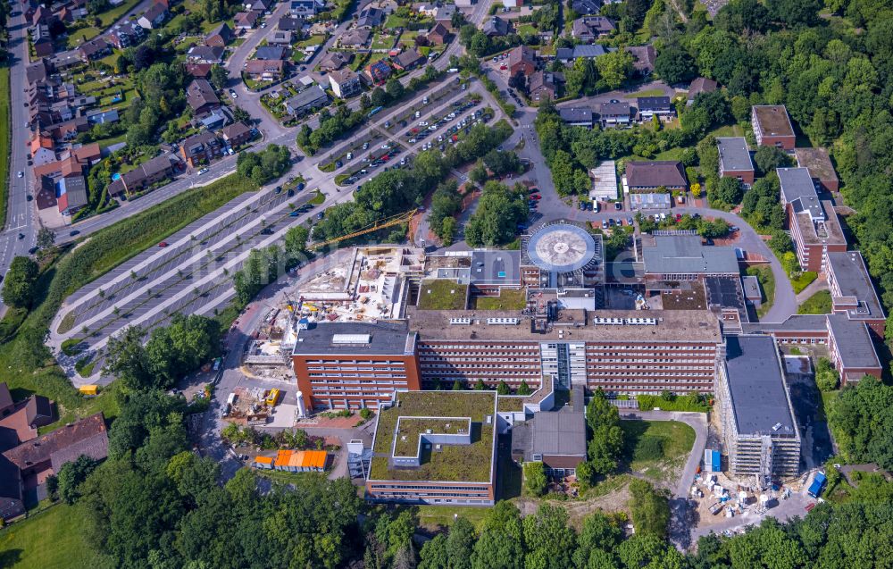 Hamm aus der Vogelperspektive: Klinikgelände des Krankenhauses St. Barbara-Klinik im Stadtteil Heessen in Hamm im Bundesland Nordrhein-Westfalen, Deutschland