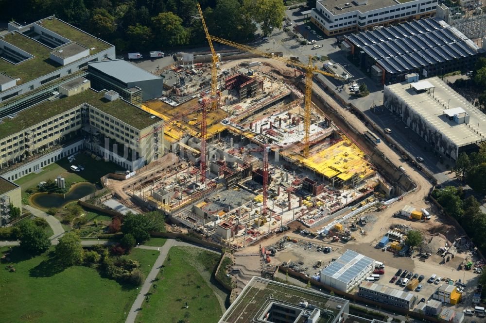 Heidelberg von oben - Klinikgelände des Krankenhauses mit der Baustelle zum Neubau der Chirurgischen Klinik des Universitätsklinikums in Heidelberg im Bundesland Baden-Württemberg