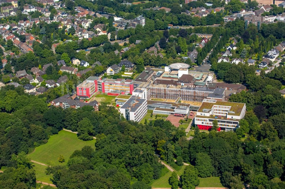 Luftaufnahme Gelsenkirchen - Klinikgelände des Krankenhauses Bergmannsheil und Kinderklinik Buer in Gelsenkirchen im Bundesland Nordrhein-Westfalen