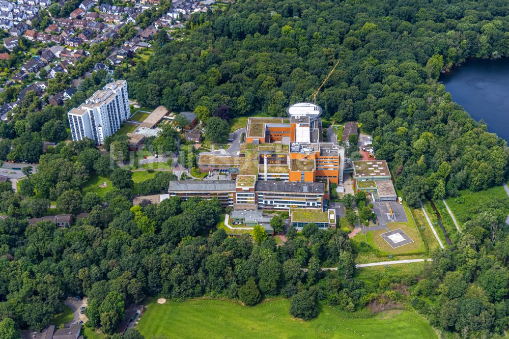 Luftaufnahme Duisburg - Klinikgelände des Krankenhauses Berufsgenossenschaftliche Unfallklinik Duisburg GmbH Klinik für Orthopädie und Unfallchirurgie in Duisburg im Bundesland Nordrhein-Westfalen