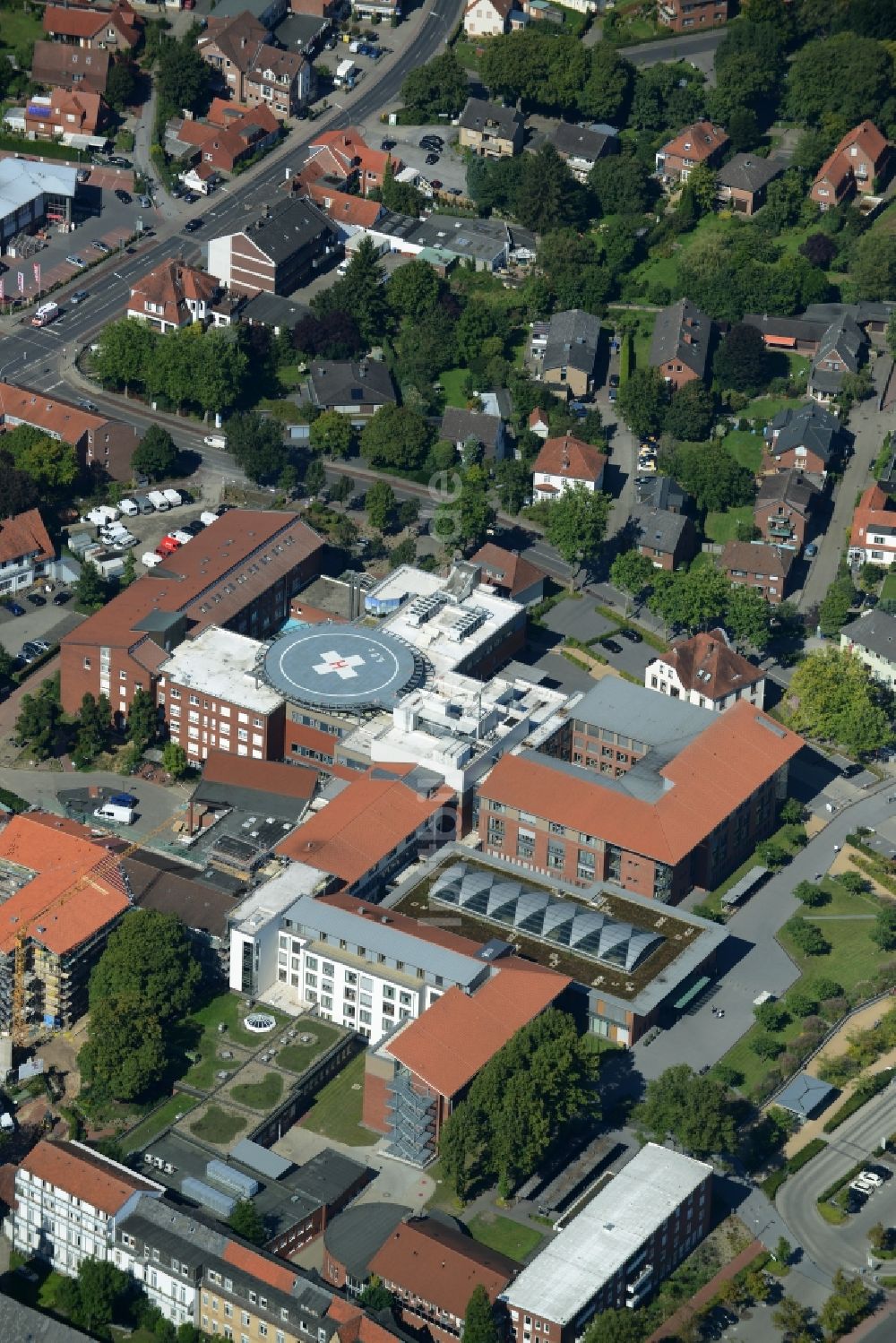 Lingen (Ems) von oben - Klinikgelände des Krankenhauses St. Bonifatius Hospital in Lingen (Ems) im Bundesland Niedersachsen