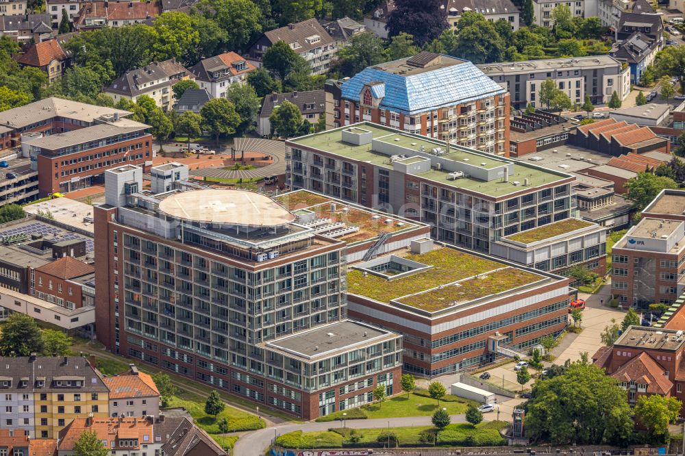 Bochum von oben - Klinikgelände des Krankenhauses am Bürkle-de-la-Camp-Platz im Ortsteil Bochum Süd in Bochum im Bundesland Nordrhein-Westfalen, Deutschland