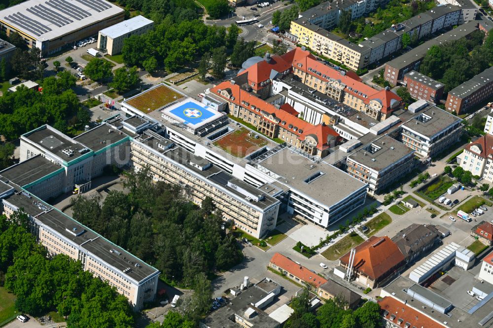 Rostock aus der Vogelperspektive: Klinikgelände des Krankenhauses und Campus des Universitätsklinikum in Rostock im Bundesland Mecklenburg-Vorpommern, Deutschland