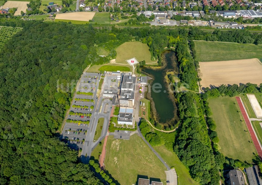 Luftbild Werne - Klinikgelände des Krankenhauses St. Christophorus-Krankenhaus in Werne im Bundesland Nordrhein-Westfalen, Deutschland