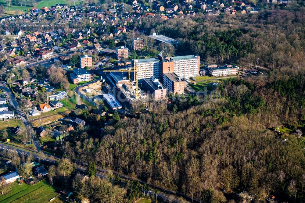 Luftaufnahme Stade - Klinikgelände des Krankenhauses Elbe Klinikum in Stade im Bundesland Niedersachsen, Deutschland