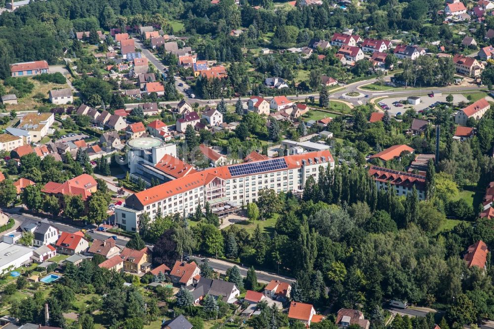 Bad Belzig von oben - Klinikgelände des Krankenhauses Ernst von Bergmann Bad Belzig in Bad Belzig im Bundesland Brandenburg, Deutschland