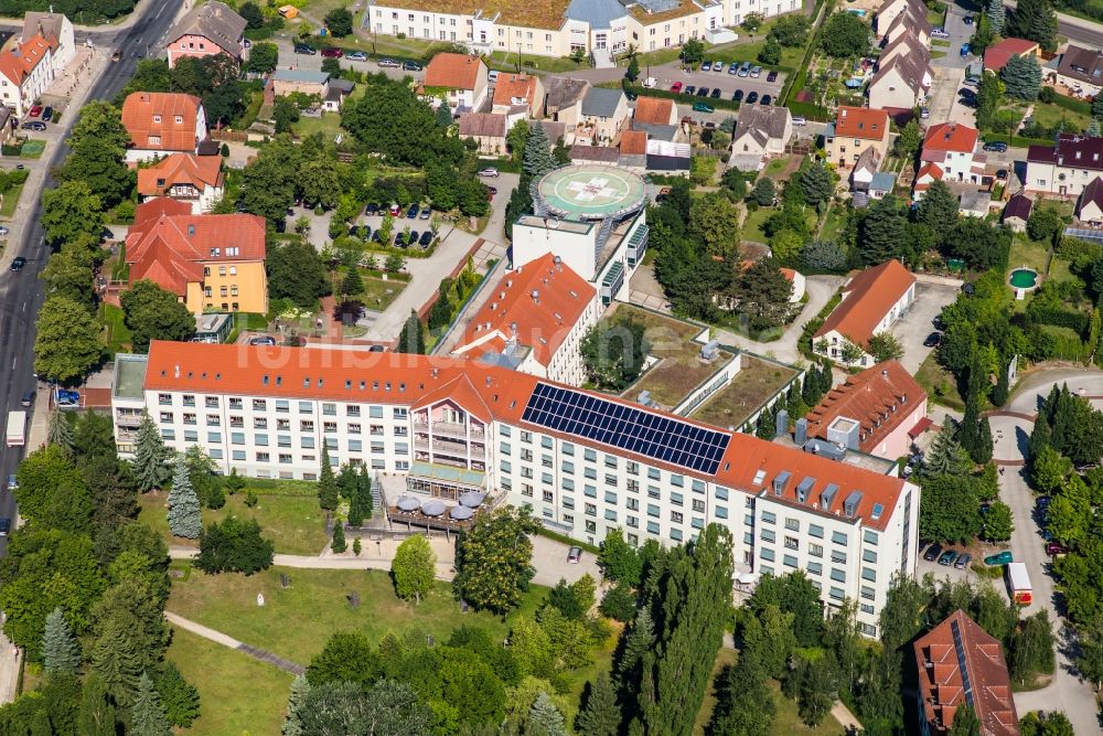 Bad Belzig aus der Vogelperspektive: Klinikgelände des Krankenhauses Ernst von Bergmann Bad Belzig in Bad Belzig im Bundesland Brandenburg, Deutschland