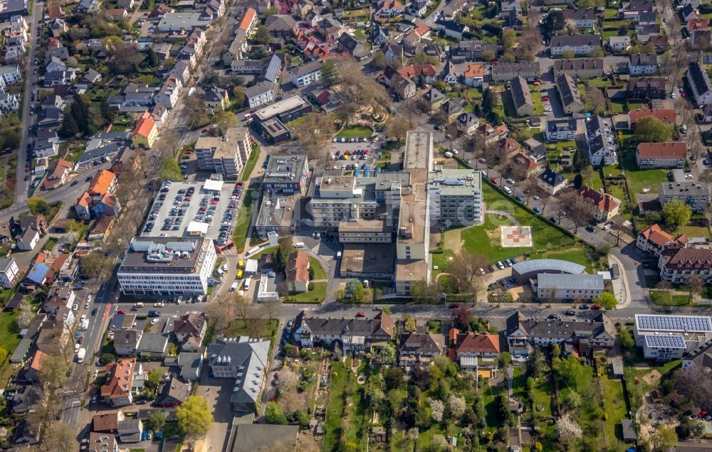 Unna von oben - Klinikgelände des Krankenhauses Evangelisches Krankenhaus in Unna im Bundesland Nordrhein-Westfalen, Deutschland