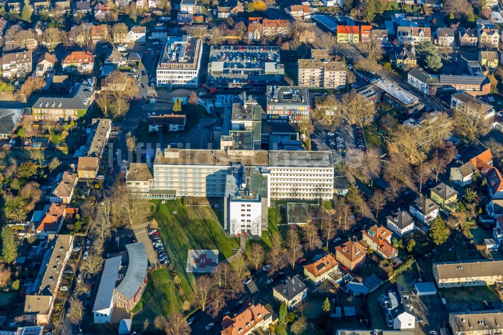 Unna aus der Vogelperspektive: Klinikgelände des Krankenhauses Evangelisches Krankenhaus in Unna im Bundesland Nordrhein-Westfalen, Deutschland