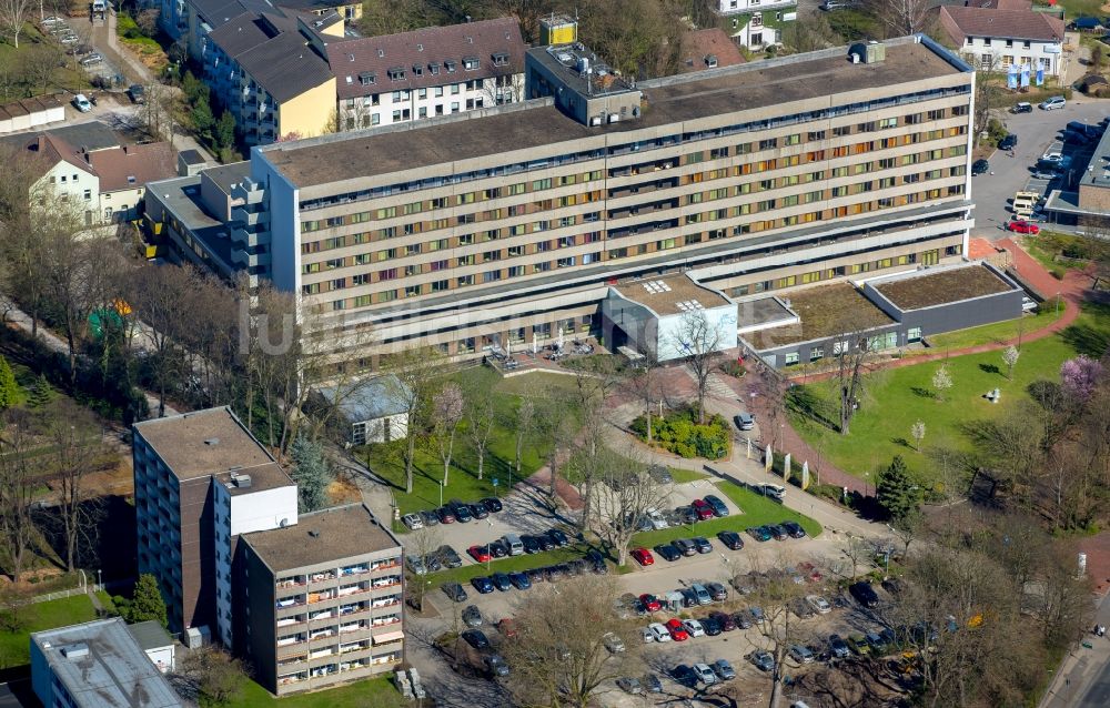 Witten aus der Vogelperspektive: Klinikgelände des Krankenhauses Evangelisches Krankenhaus Witten in Witten im Bundesland Nordrhein-Westfalen, Deutschland