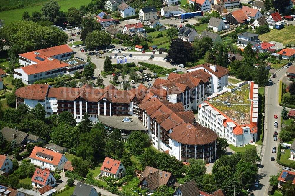 Luftbild Ichenhausen - Klinikgelände des Krankenhauses Fachklinik Ichenhausen an der Krumbacher Straße in Ichenhausen im Bundesland Bayern, Deutschland