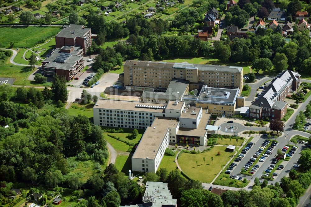 Luftbild Cuxhaven - Klinikgelände des Krankenhauses HELIOS Klinik Cuxhaven an der Altenwalder Chaussee in Cuxhaven im Bundesland Niedersachsen, Deutschland