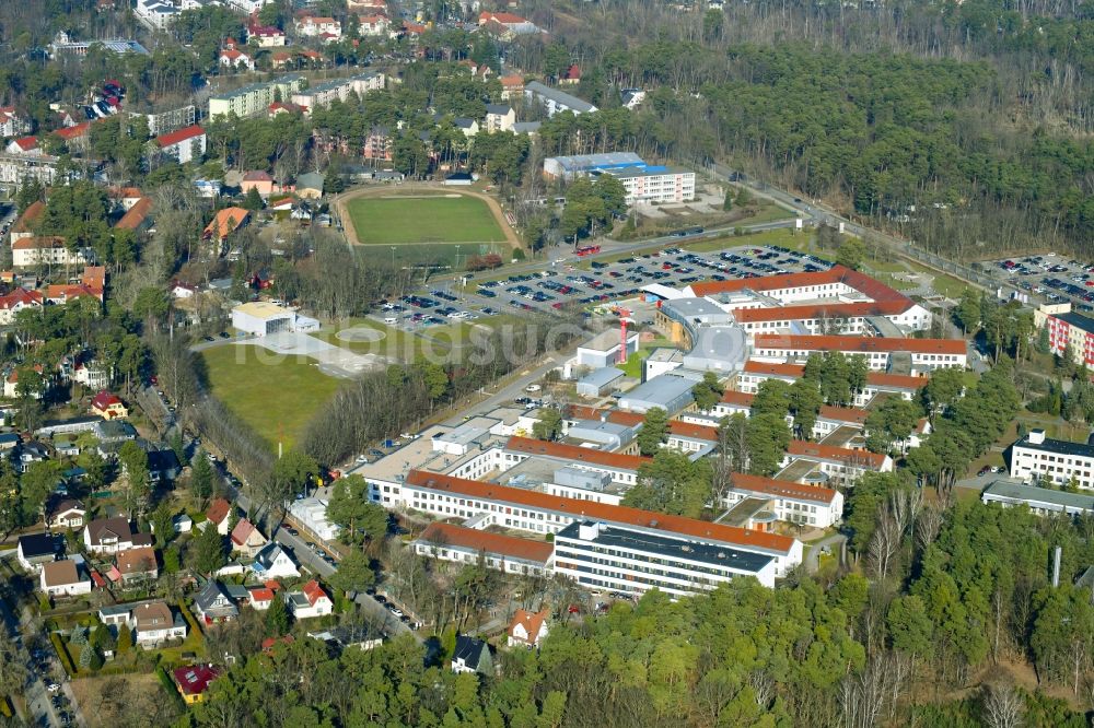 Bad Saarow aus der Vogelperspektive: Klinikgelände des Krankenhauses HELIOS Klinikum Bad Saarow Klinik im Bundesland Brandenburg