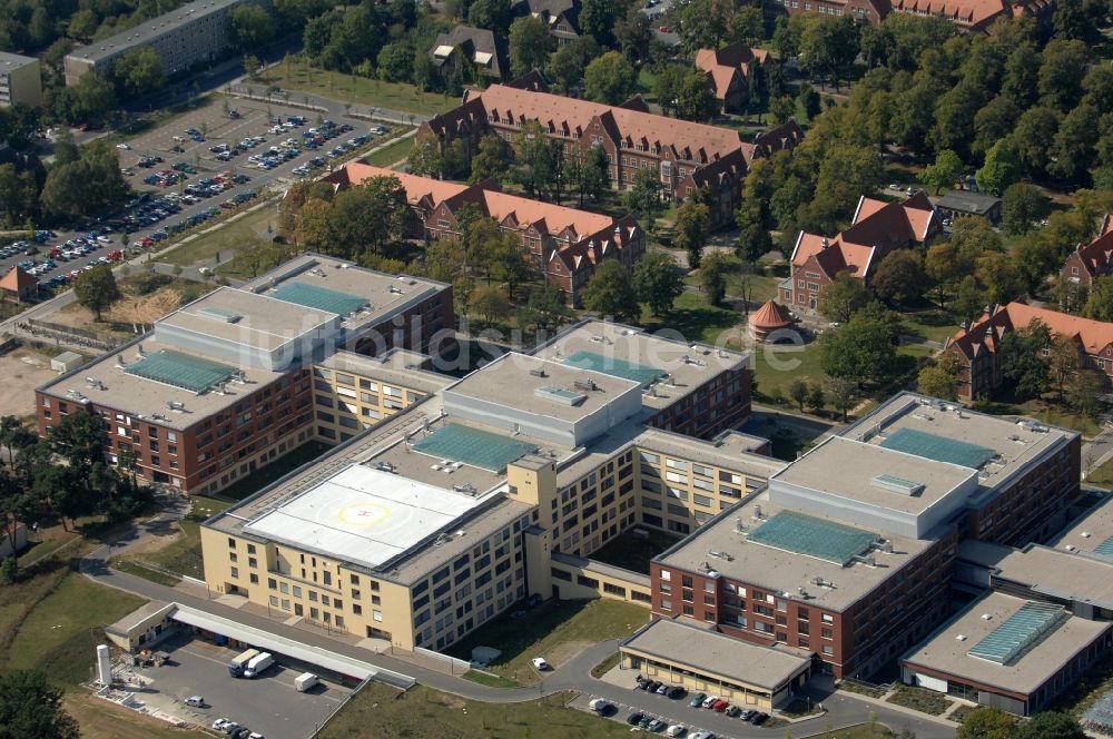 Luftaufnahme Berlin - Klinikgelände des Krankenhauses Helios Klinikum Berlin-Buch im Ortsteil Buch in Berlin, Deutschland