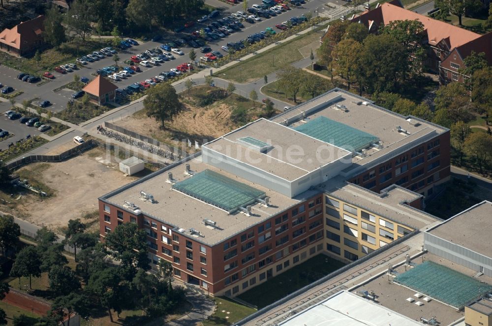 Berlin aus der Vogelperspektive: Klinikgelände des Krankenhauses Helios Klinikum Berlin-Buch im Ortsteil Buch in Berlin, Deutschland