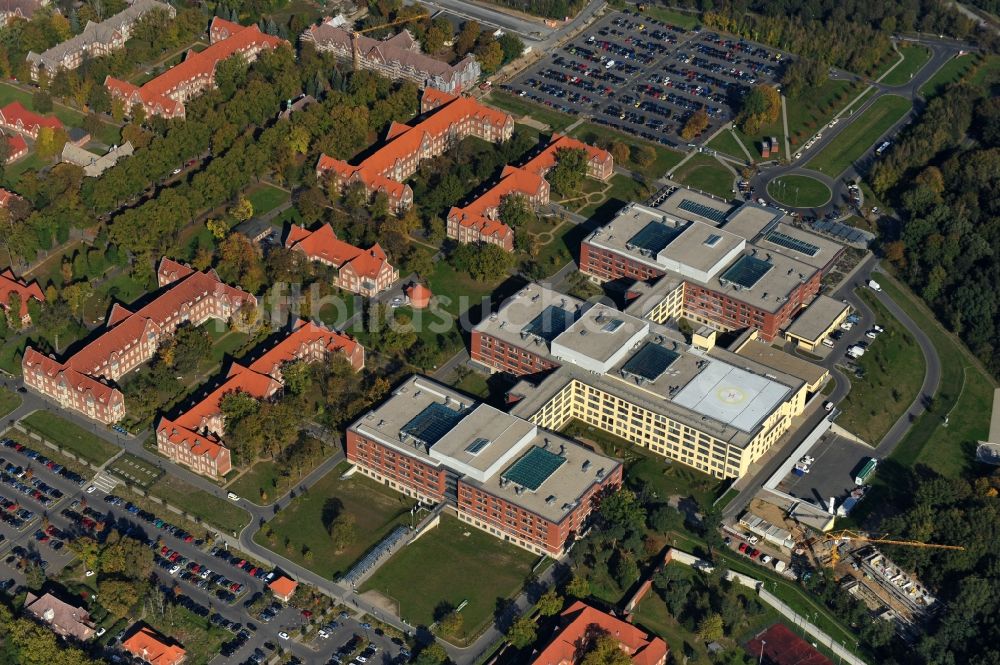 Berlin von oben - Klinikgelände des Krankenhauses Helios Klinikum Berlin-Buch im Ortsteil Buch in Berlin, Deutschland