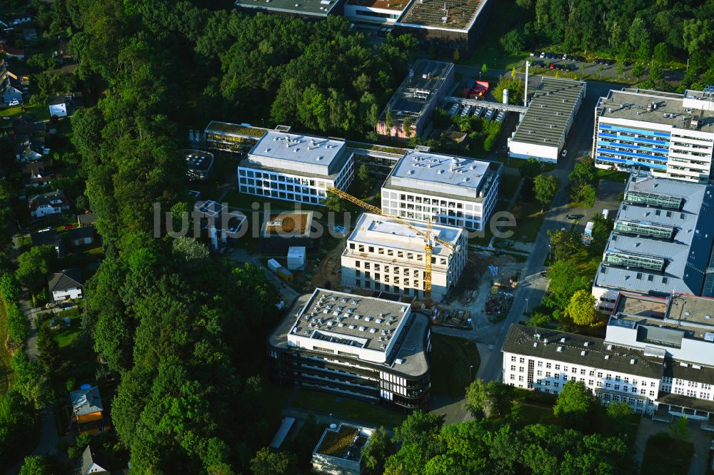 Luftbild Berlin - Klinikgelände des Krankenhauses Helios Klinikum Berlin-Buch im Ortsteil Buch in Berlin, Deutschland