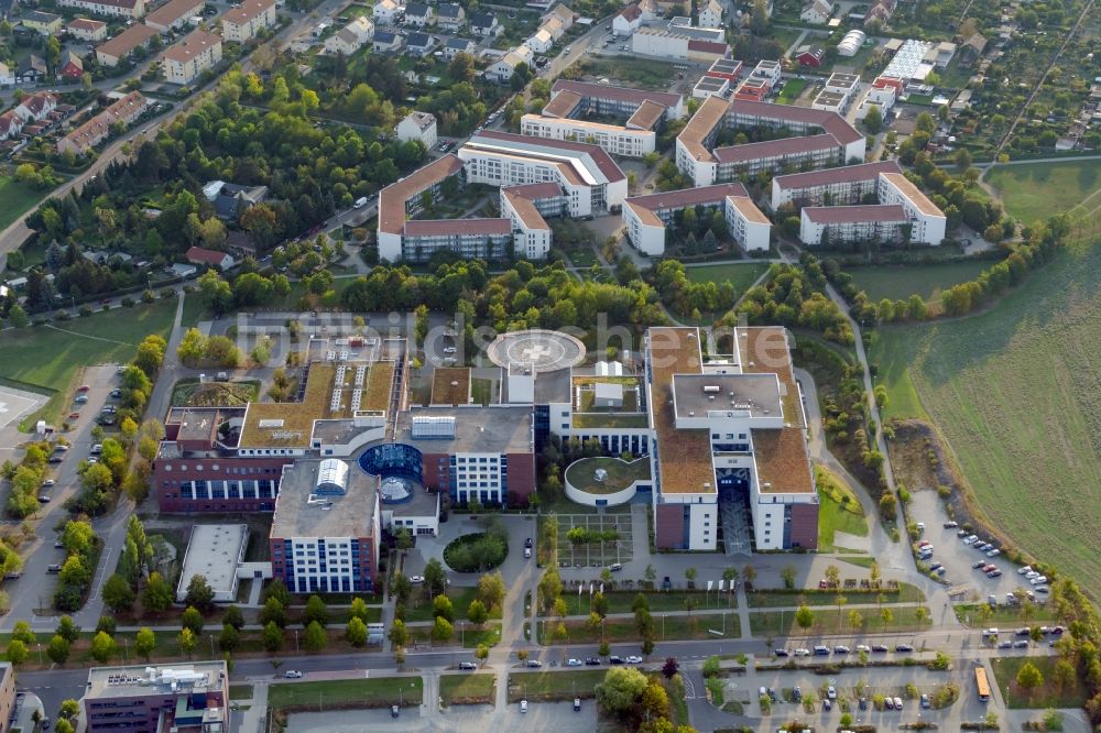 Luftbild Leipzig - Klinikgelände des Krankenhauses HELIOS Park-Klinikum Leipzig und Herzzentrum Leipzig an der Strümpellstraße in Leipzig im Bundesland Sachsen, Deutschland