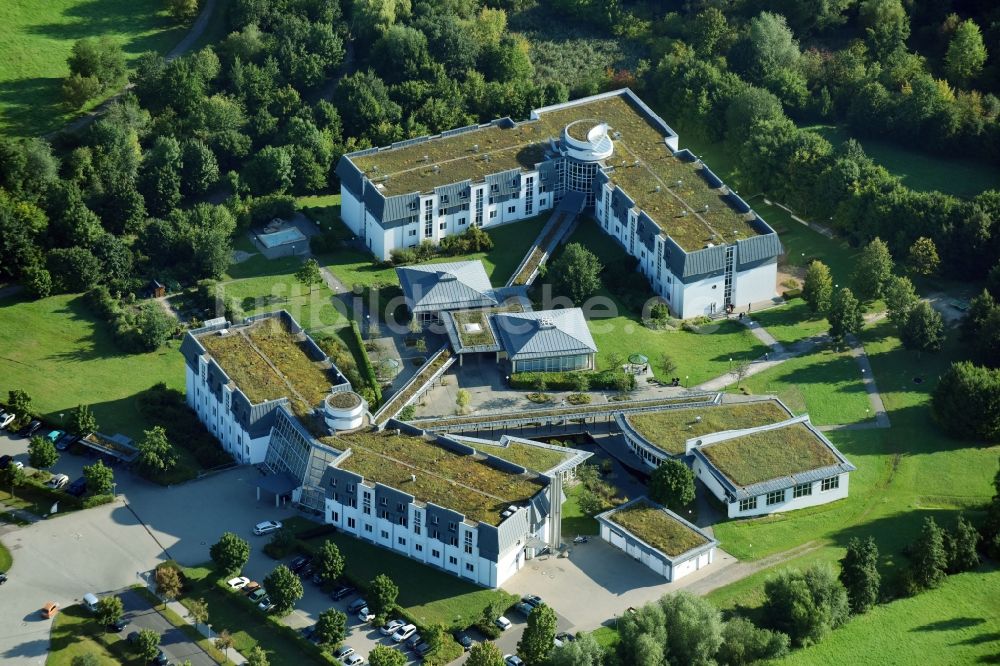 Leipzig aus der Vogelperspektive: Klinikgelände des Krankenhauses HELIOS Park-Klinikum Leipzig an der Morawitzstraße in Leipzig im Bundesland Sachsen, Deutschland