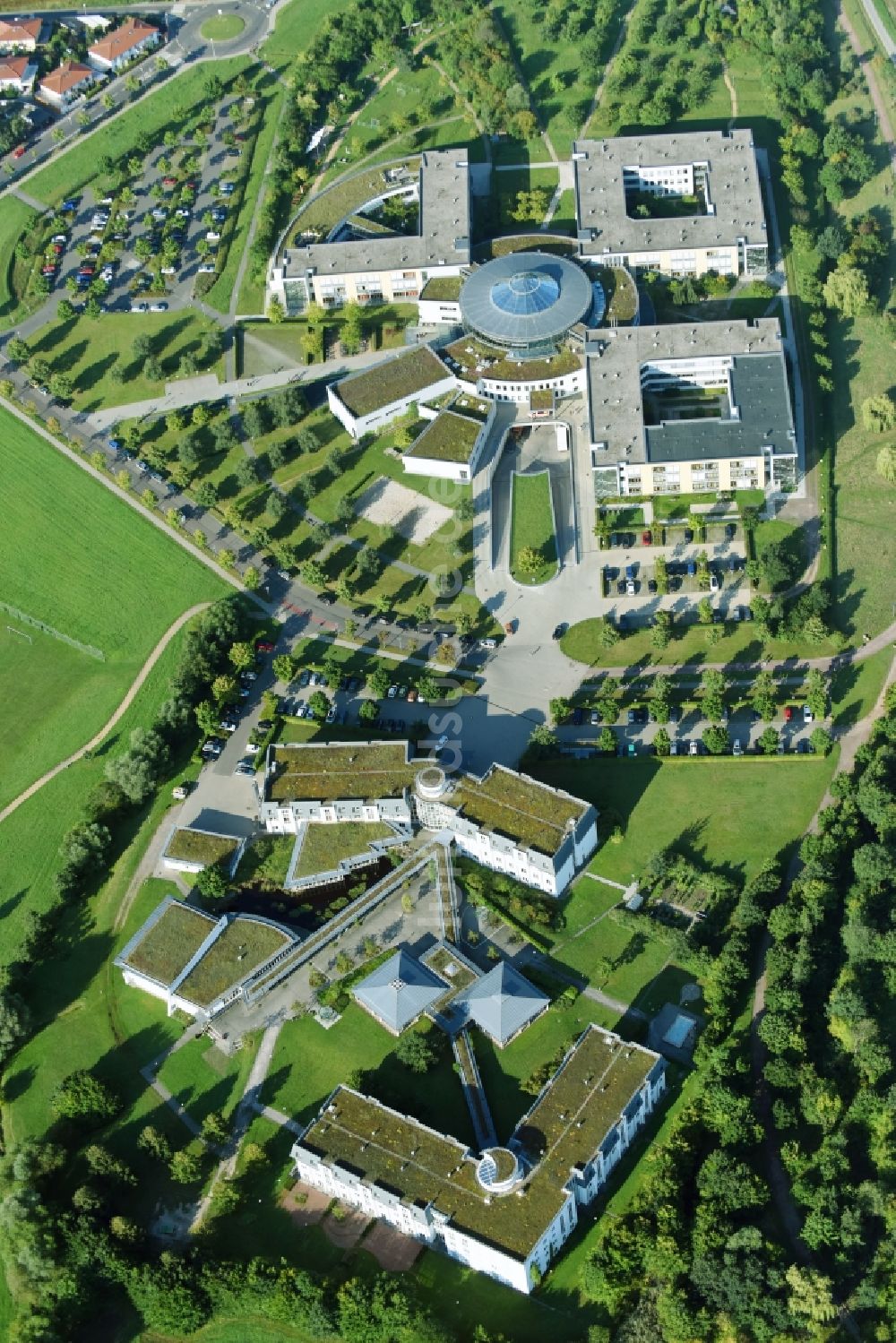 Leipzig von oben - Klinikgelände des Krankenhauses HELIOS Park-Klinikum Leipzig an der Morawitzstraße in Leipzig im Bundesland Sachsen, Deutschland