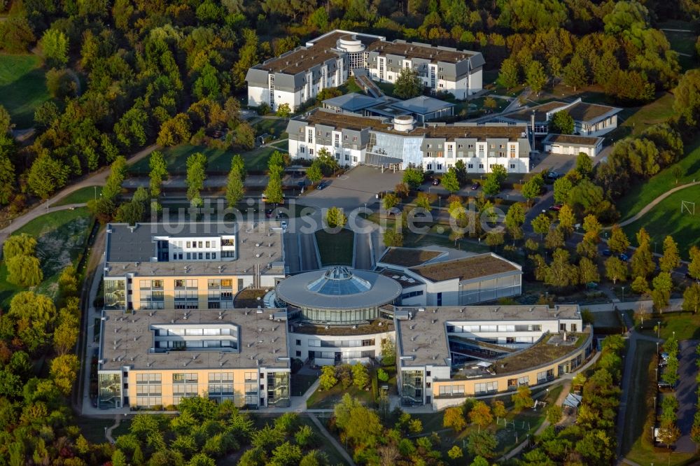 Luftaufnahme Leipzig - Klinikgelände des Krankenhauses HELIOS Park-Klinikum Leipzig an der Morawitzstraße in Leipzig im Bundesland Sachsen, Deutschland